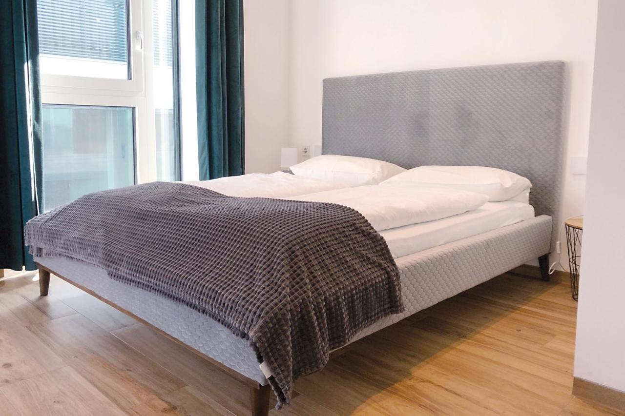 Laurentia Penthouse Apartment Merano Bagian luar foto